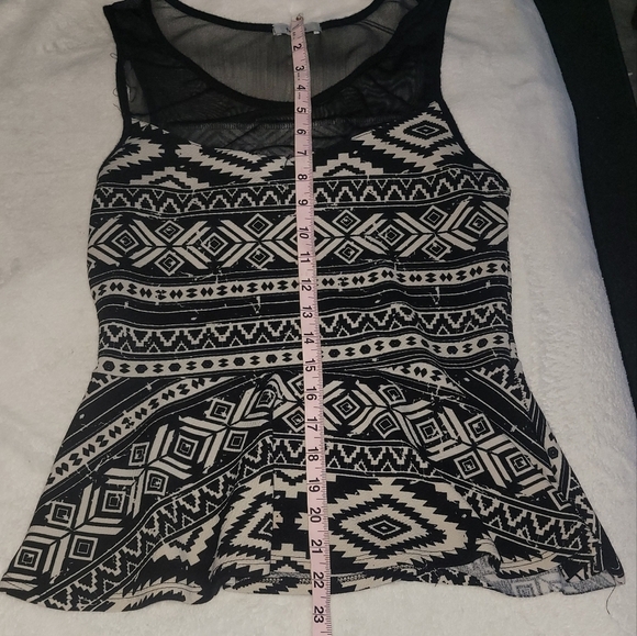 TeenBell Black and White Tribal Pattern Tank Top, With Fit And Flare Style. Sz M - Picture 10 of 10